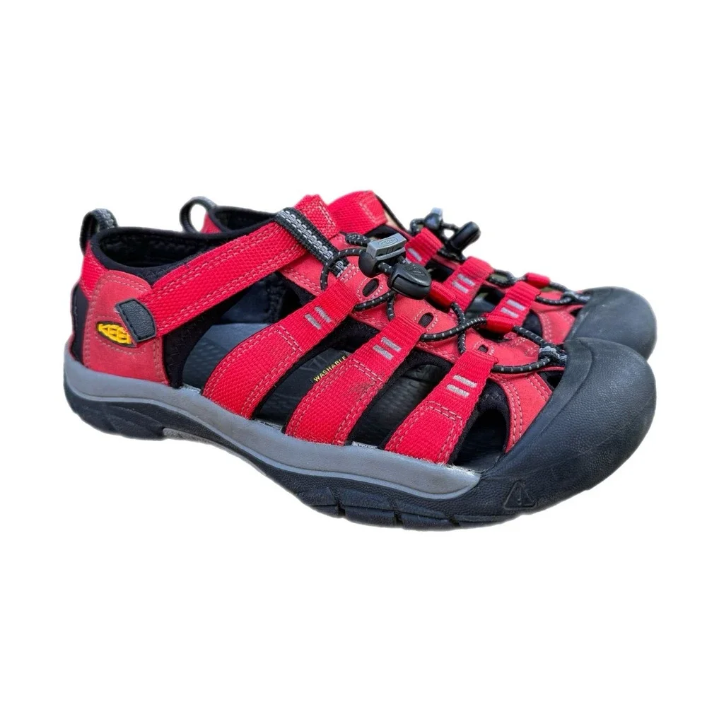 Keen Newport H2 Sandal size 6 Big Kids boy Red gargoyle Hiking Trail Waterproof